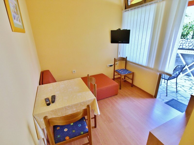 OLYMPUS DIGITAL CAMERA OLYMPUS DIGITAL CAMERA